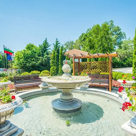 Arkutino Family Üdülőközpont Szozopol